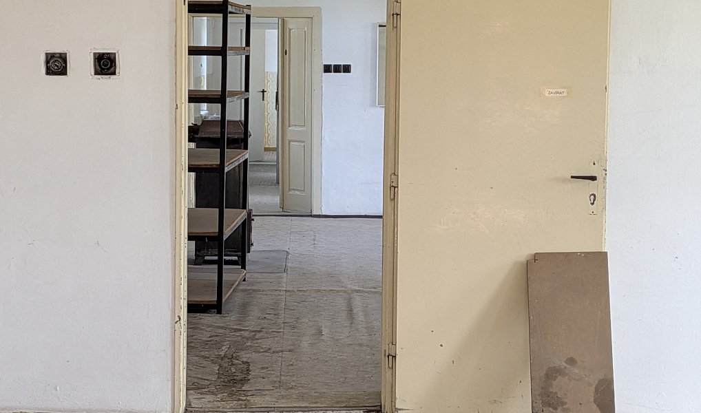 Prodej výrobních prostor 1 100 m², Králíky – náhled fotky 25