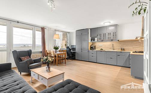 Prodej bytu 3+kk 70 m², Na Komořsku, Praha 4 - Komořany