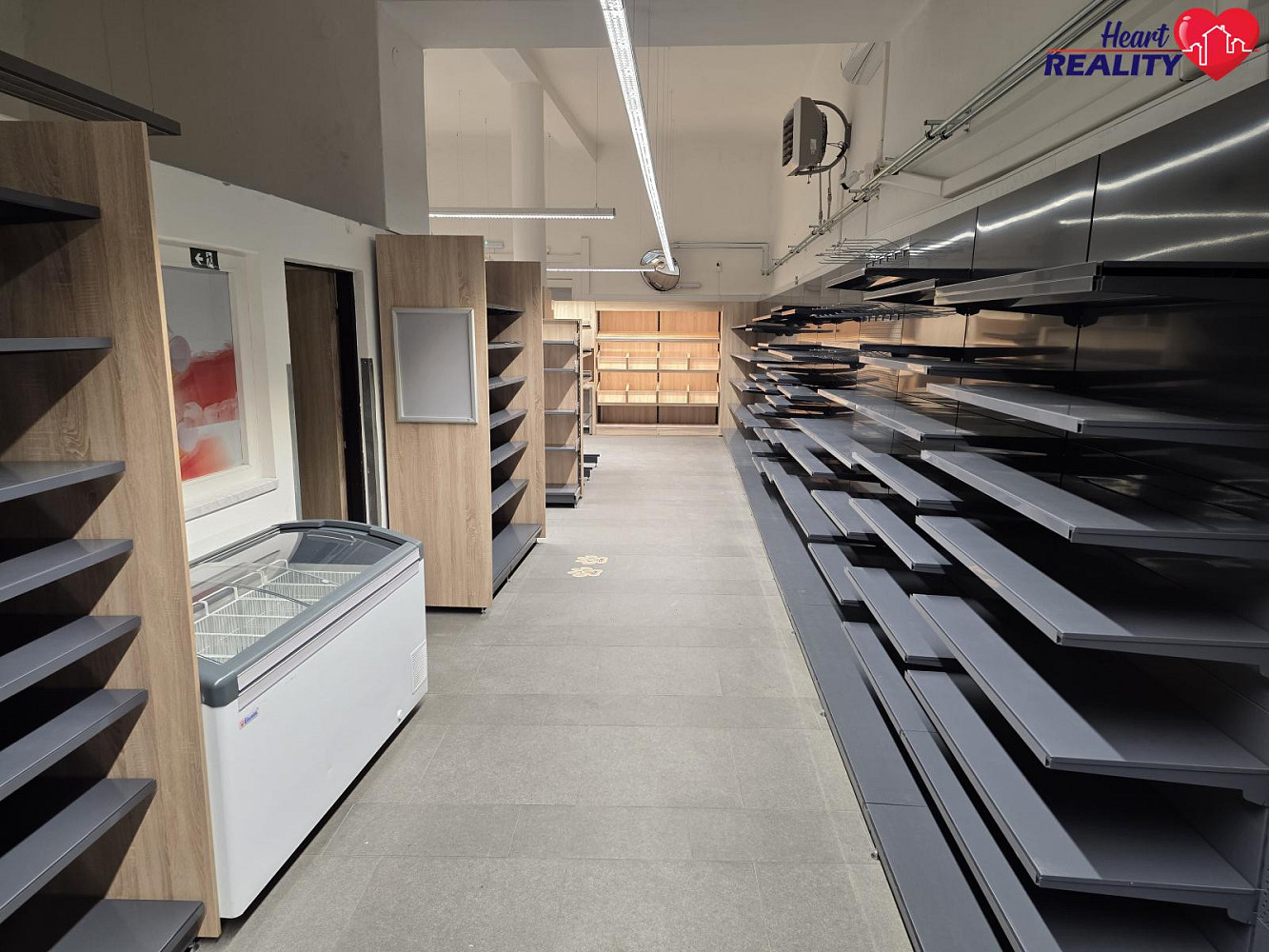 Pronájem obchodních prostor 198 m² – fotografie 3