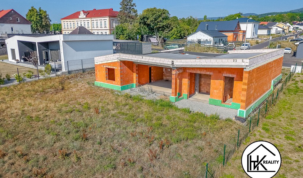 Prodej domu 268 m² s pozemkem 1 122 m², Dubí – náhled fotky 29