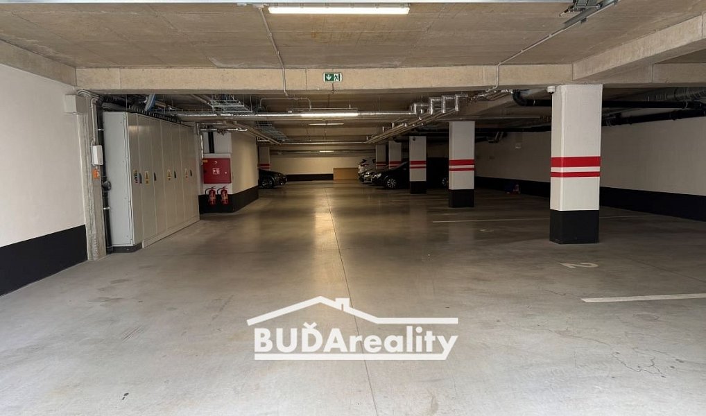 Pronájem bytu 2+kk 52 m², Zlín – náhled fotky 17