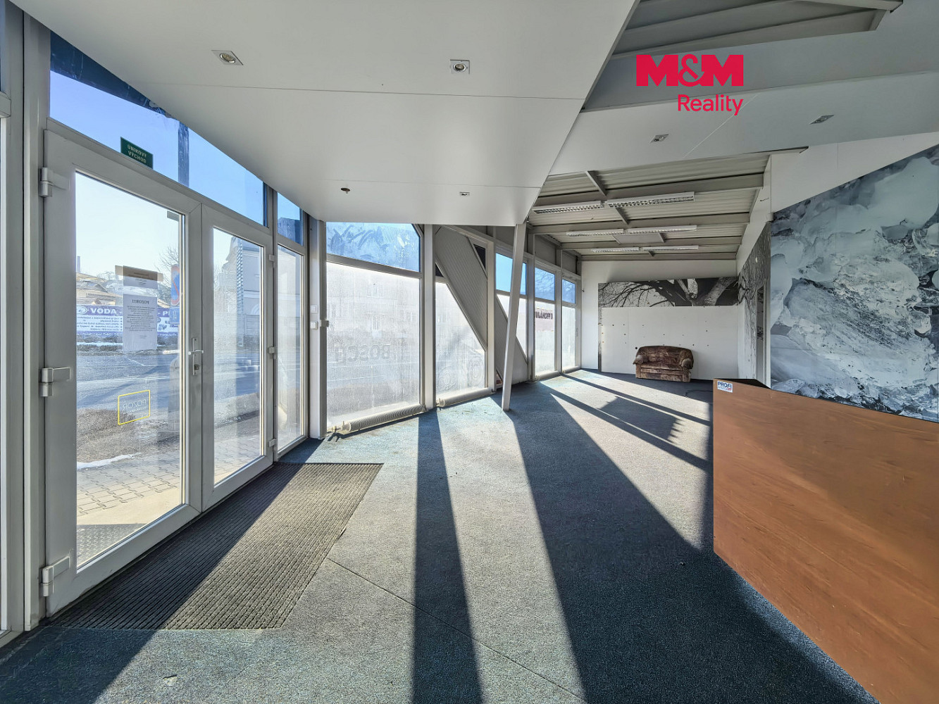 Pronájem obchodních prostor 117 m²