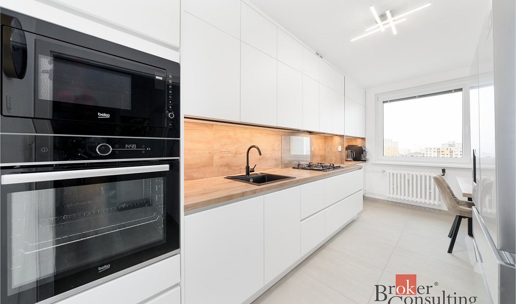 Prodej bytu 3+1 73 m², Praha – náhled fotky 5