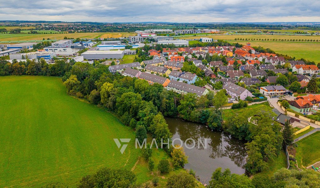 Prodej domu 130 m² s pozemkem 145 m², Nupaky – náhled fotky 30