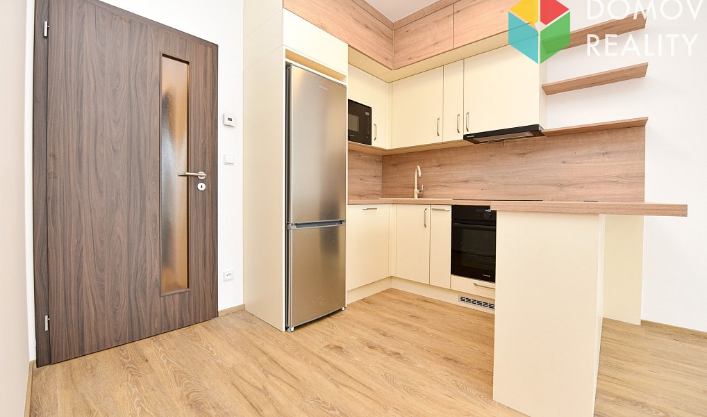 Pronájem bytu 1+kk 48 m², Beroun – náhled fotky 4