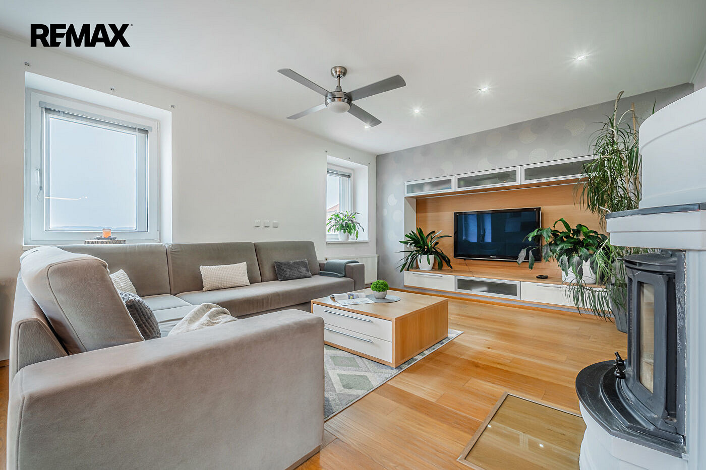 Prodej domu 165 m² s pozemkem 482 m² – fotografie 2