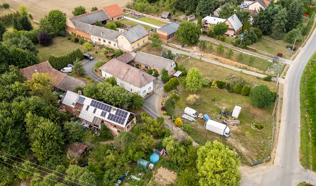 Prodej domu 612 m² s pozemkem 4 214 m², Fryšták – náhled fotky 4