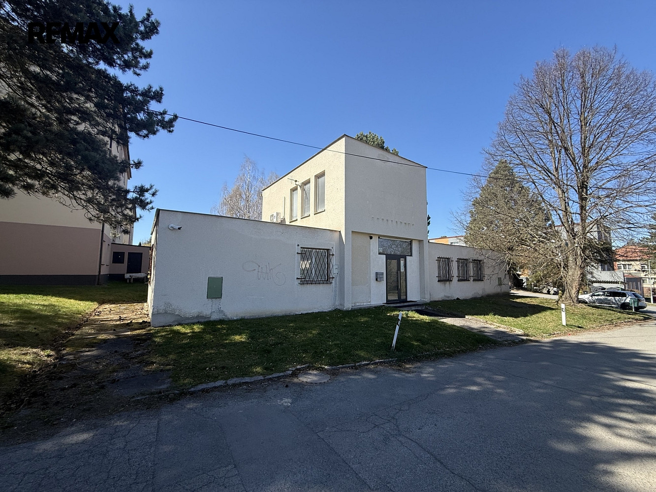 Pronájem skladovacích prostor 145 m²