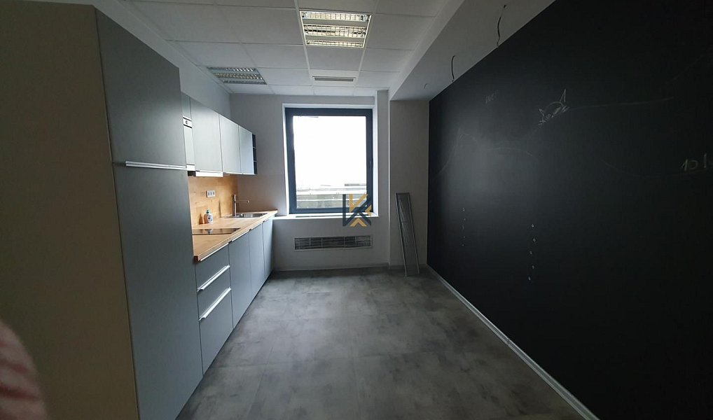 Pronájem kanceláře 235 m², Praha – náhled fotky 10