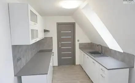 Pronájem bytu 3+kk 75 m²