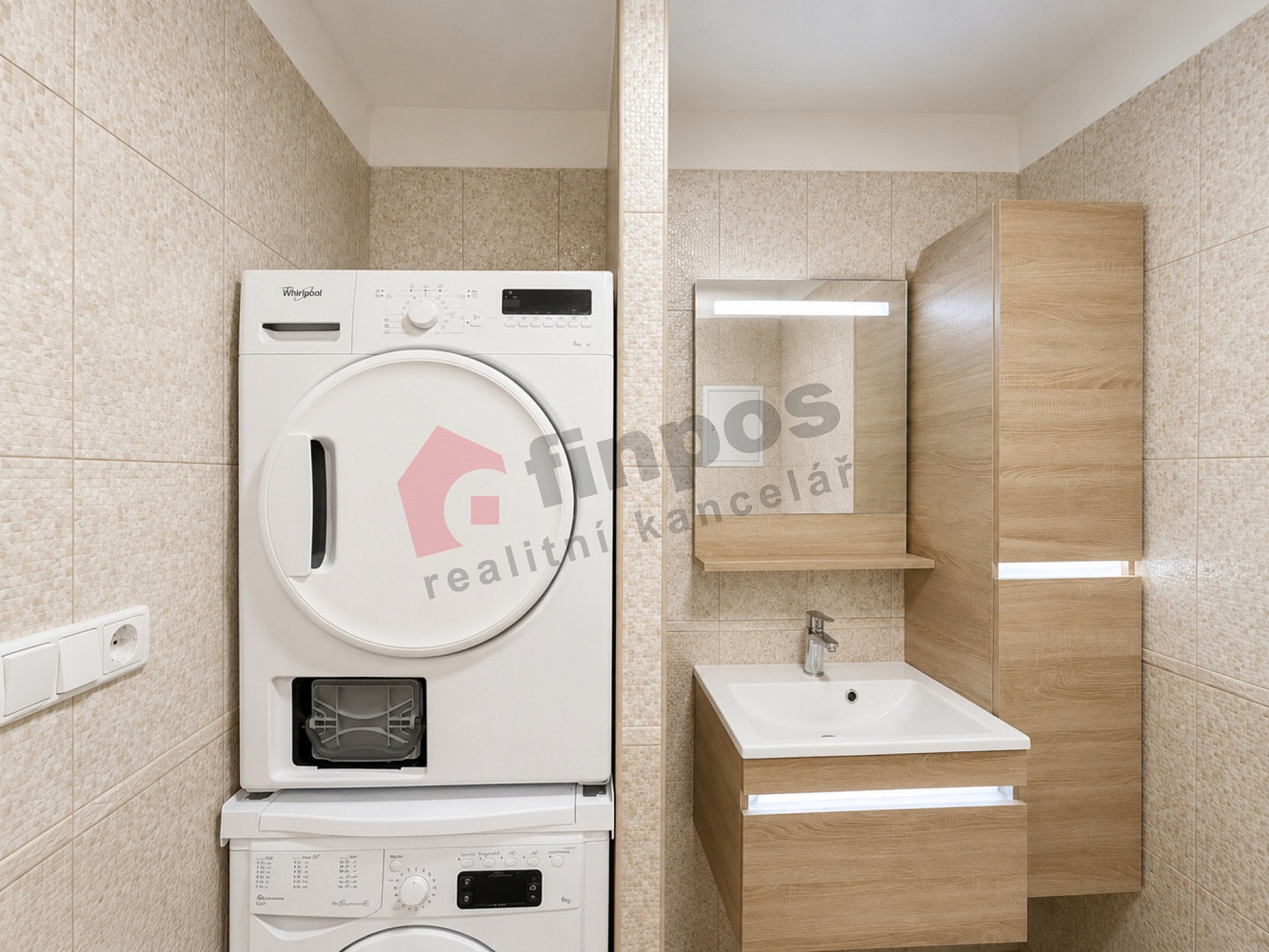 Pronájem bytu 2+kk 41 m² – fotografie 3
