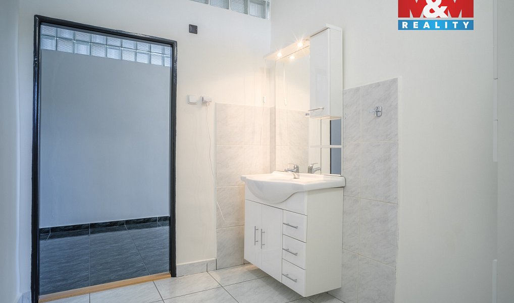 Prodej obchodních prostor 1 200 m², Kadaň – náhled fotky 20