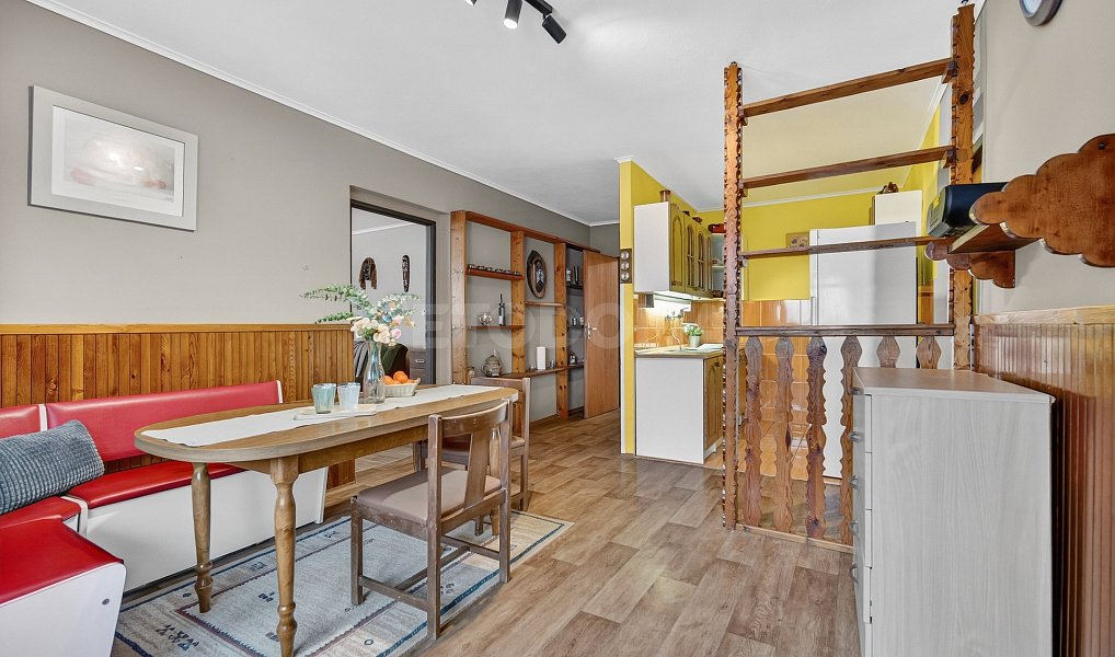 Prodej domu 231 m² s pozemkem 1 422 m², Benešovice – náhled fotky 2