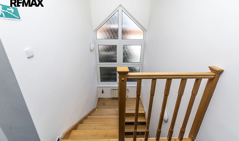 Pronájem domu 220 m² s pozemkem 225 m², Roudnice nad Labem – náhled fotky 19