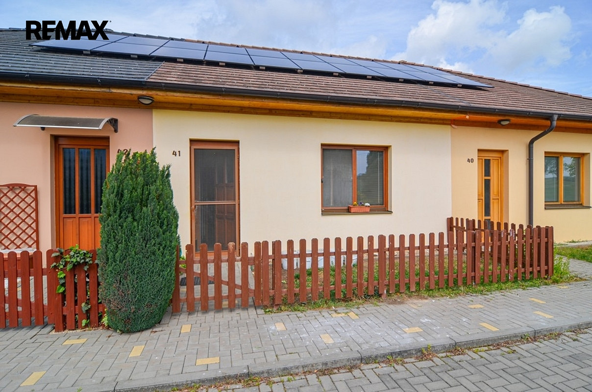 Prodej bytu 1+kk 34 m² — photo 2