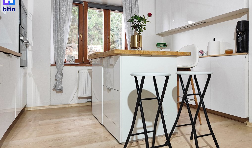 Prodej domu 130 m² s pozemkem 368 m², Zápy – náhled fotky 4