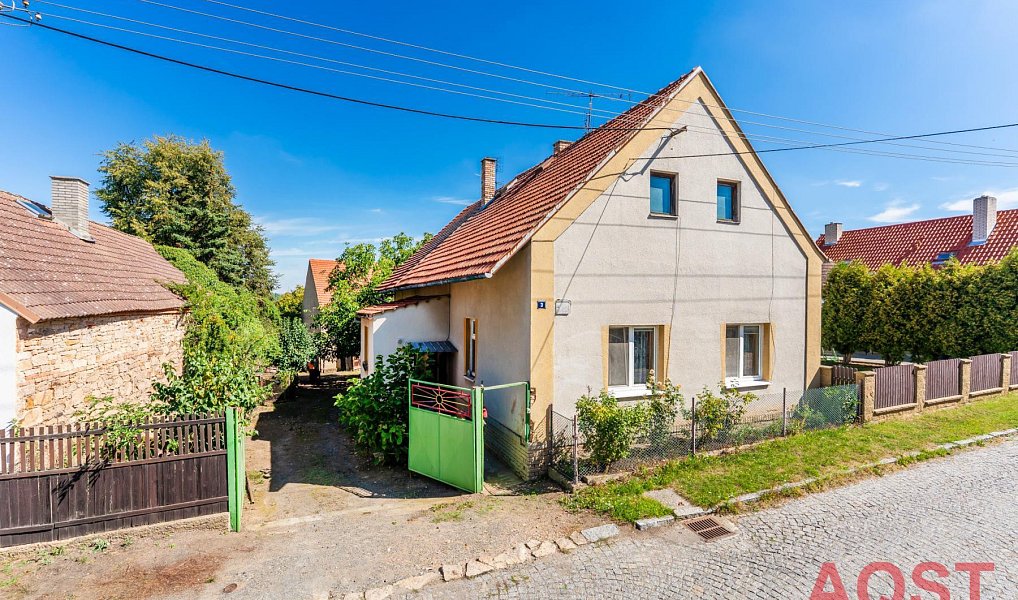 Prodej domu 289 m² s pozemkem 748 m², Senomaty – náhled fotky 2