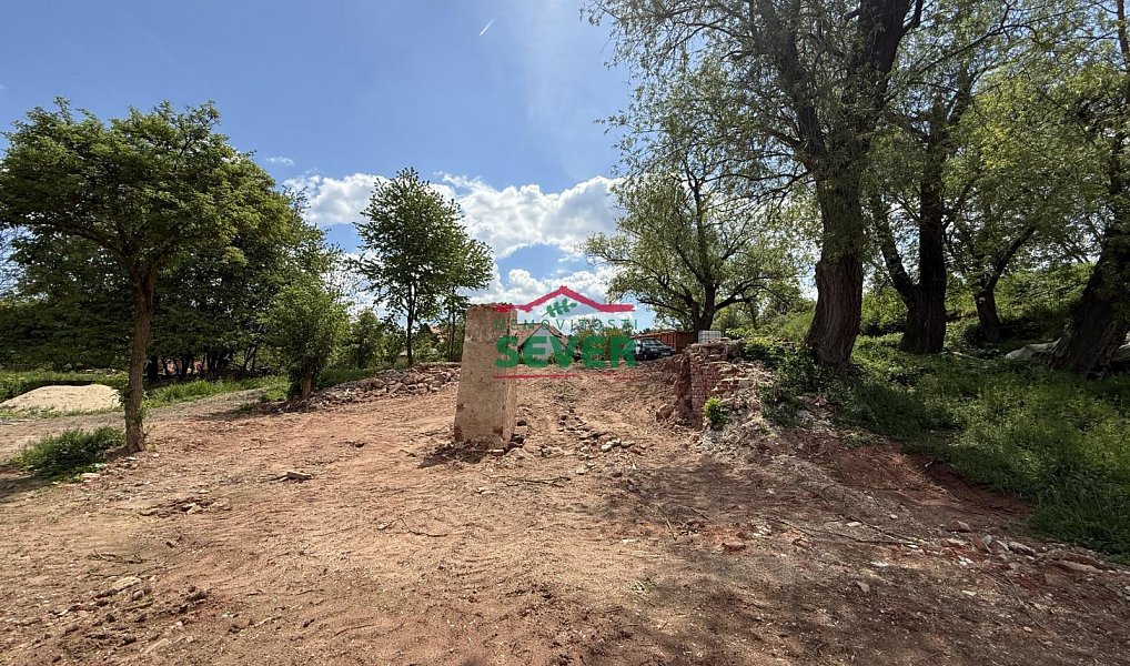 Prodej stavebního pozemku 6 489 m², Vroutek – náhled fotky 3