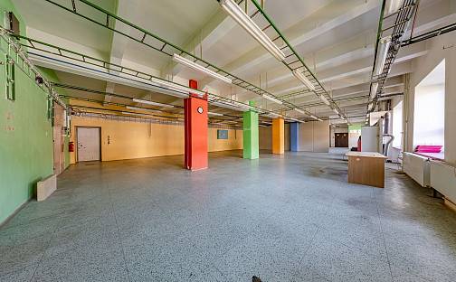 Pronájem výrobních prostor 320 m², Bojkovice, okres Uherské Hradiště