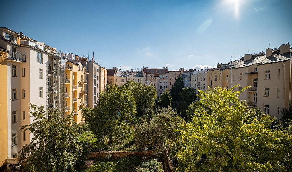 Prodej bytu 2+1 80 m², Praha – náhled fotky 14
