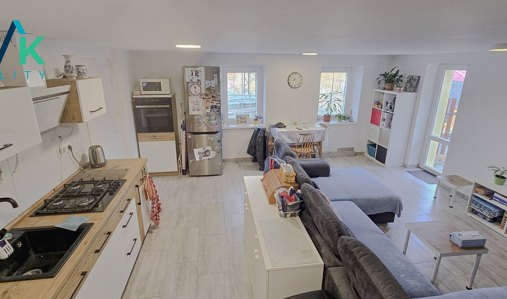 Prodej domu 200 m² s pozemkem 1 000 m², Březová – náhled fotky 2