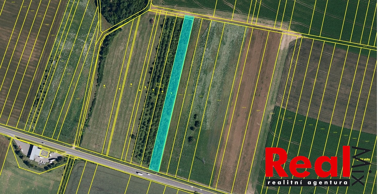 Prodej pole 5 651 m²