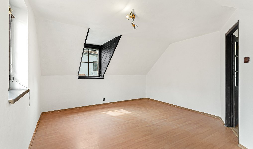 Prodej domu 171 m² s pozemkem 258 m², Praha – náhled fotky 11