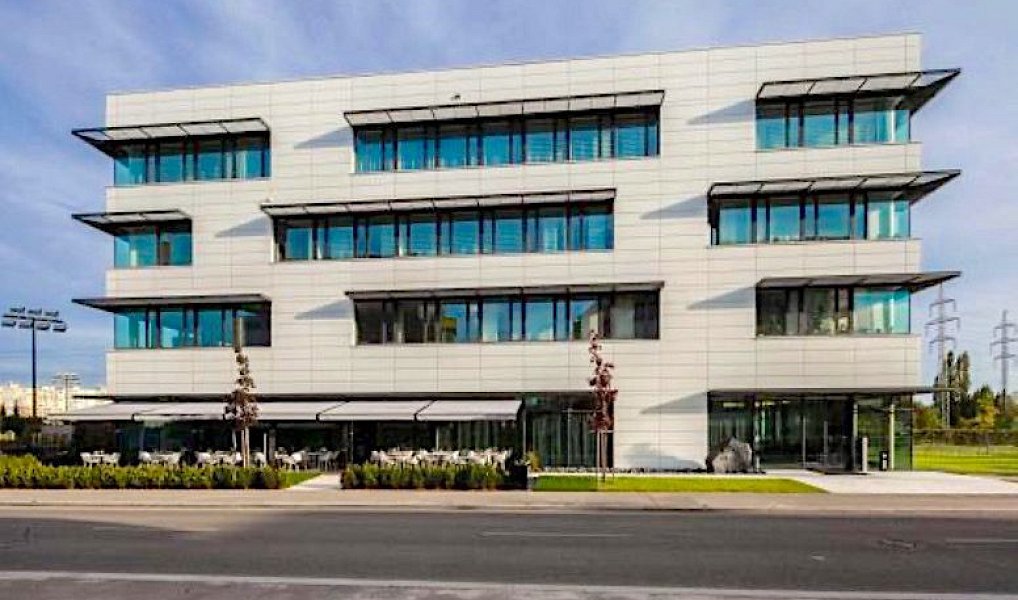 Pronájem kanceláře 349 m², Vestec – náhled fotky 8