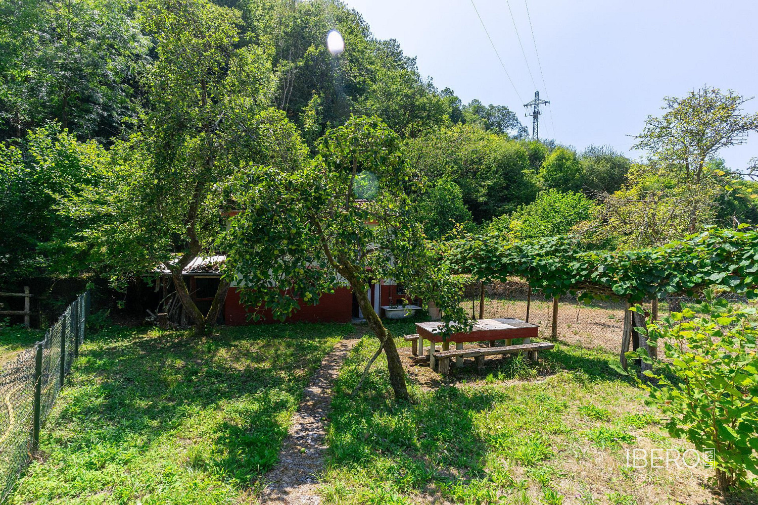 Prodej domu 66 m² s pozemkem 562 m² — photo 2