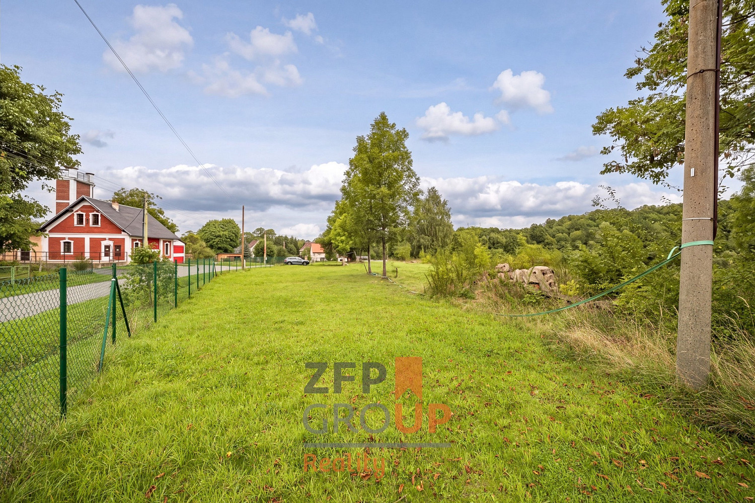 Prodej stavebního pozemku 4 693 m²