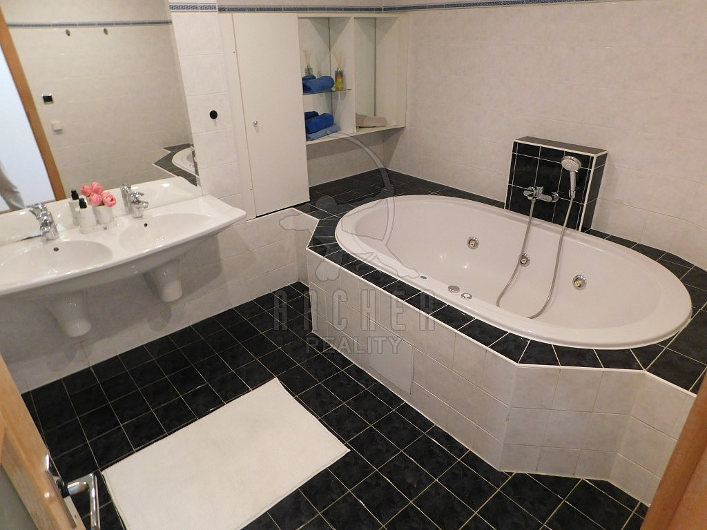 Prodej bytu 2+kk 106 m² — photo 3