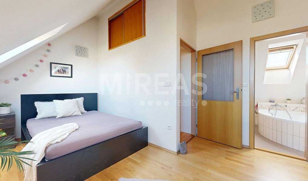 Prodej domu 128 m² s pozemkem 90 m², Benátky nad Jizerou – náhled fotky 9