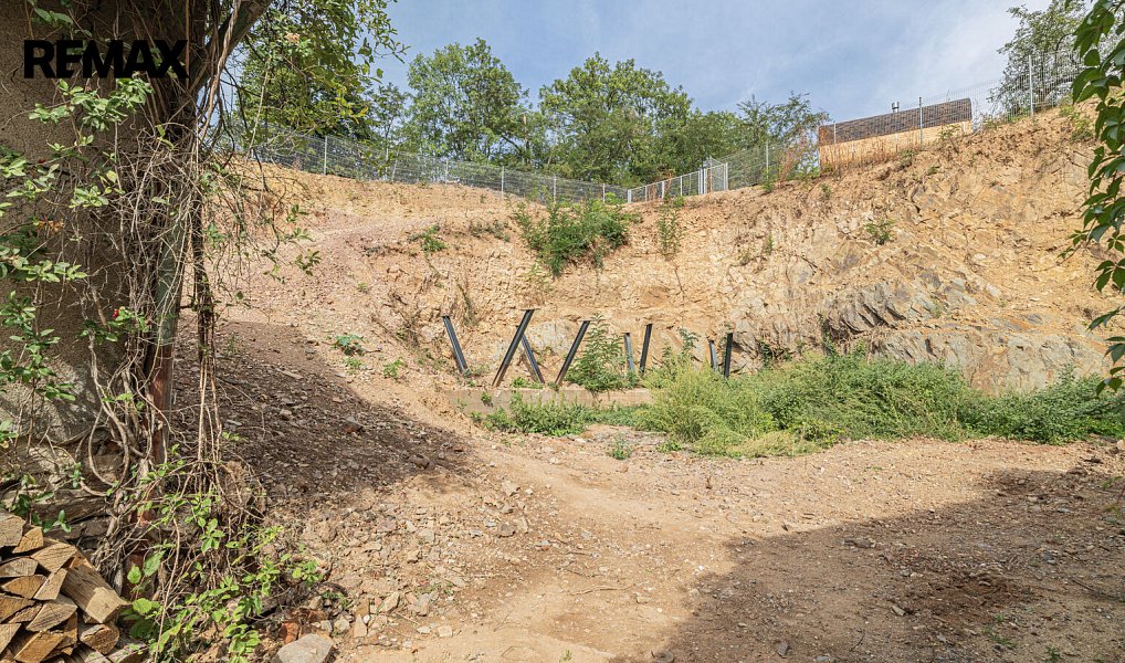 Prodej stavebního pozemku 2 294 m², Úvaly – náhled fotky 4