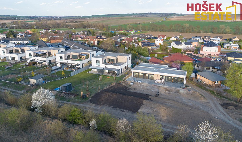 Prodej domu 197 m² s pozemkem 737 m², Holubice – náhled fotky 31