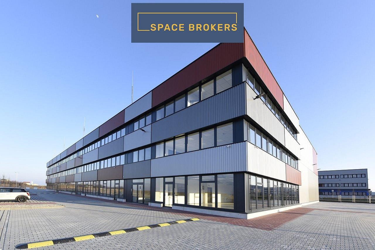 Pronájem kanceláře 2 000 m² — photo 2