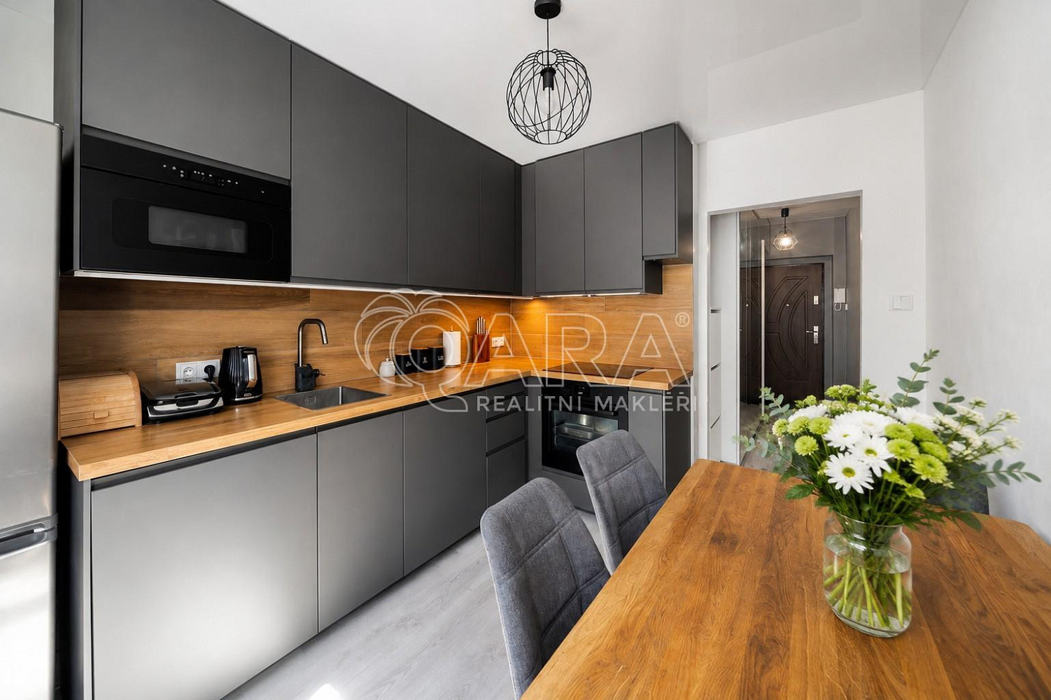 Prodej bytu 2+1 56 m² – fotografie 2