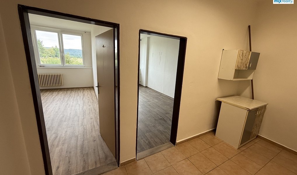 Pronájem bytu 2+1 50 m², Strašice – náhled fotky 7