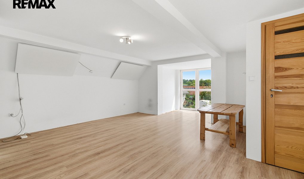 Prodej domu 207 m² s pozemkem 1 227 m², Lnáře – náhled fotky 27