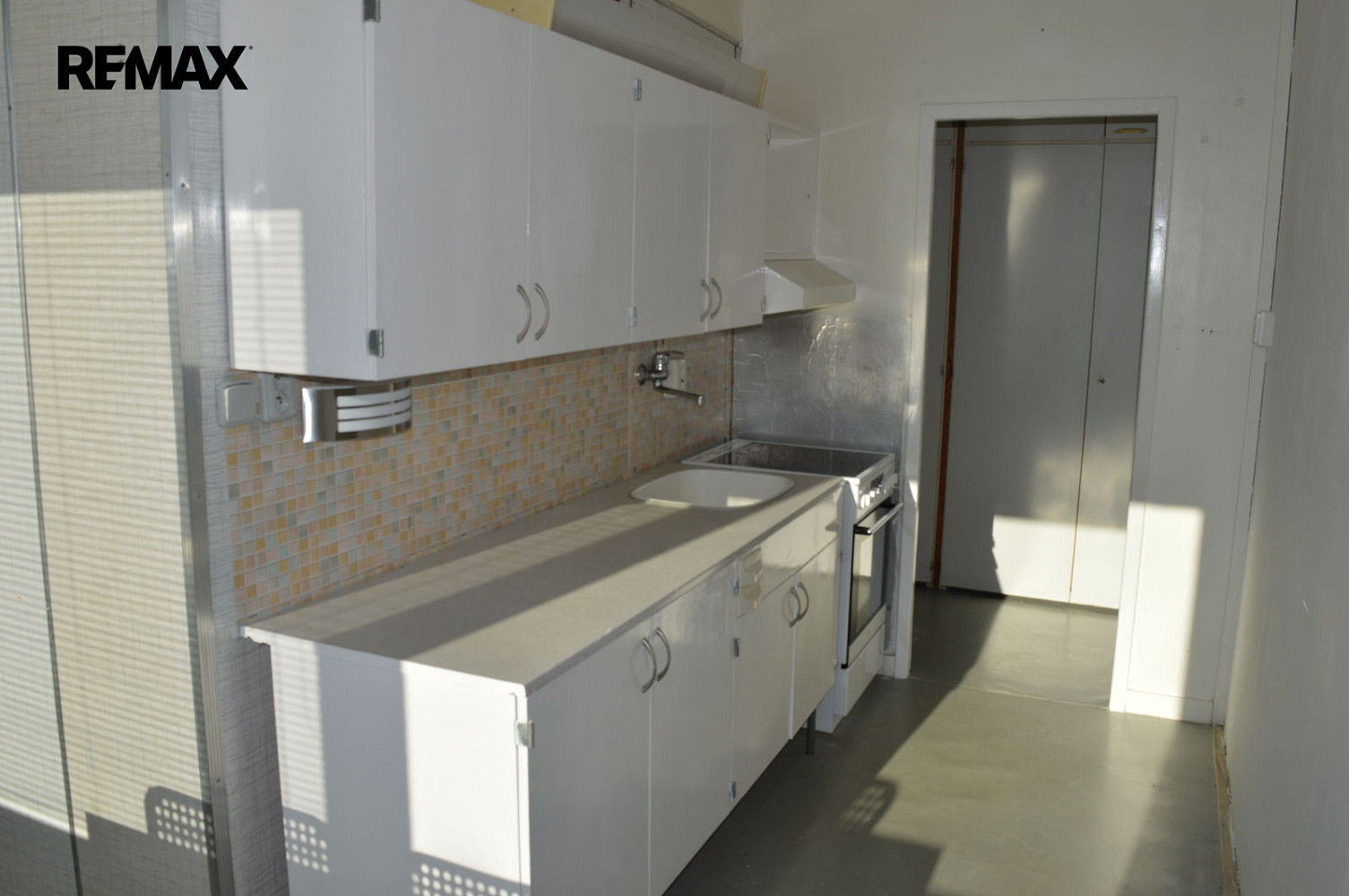Pronájem bytu 2+kk 42 m² — photo 2