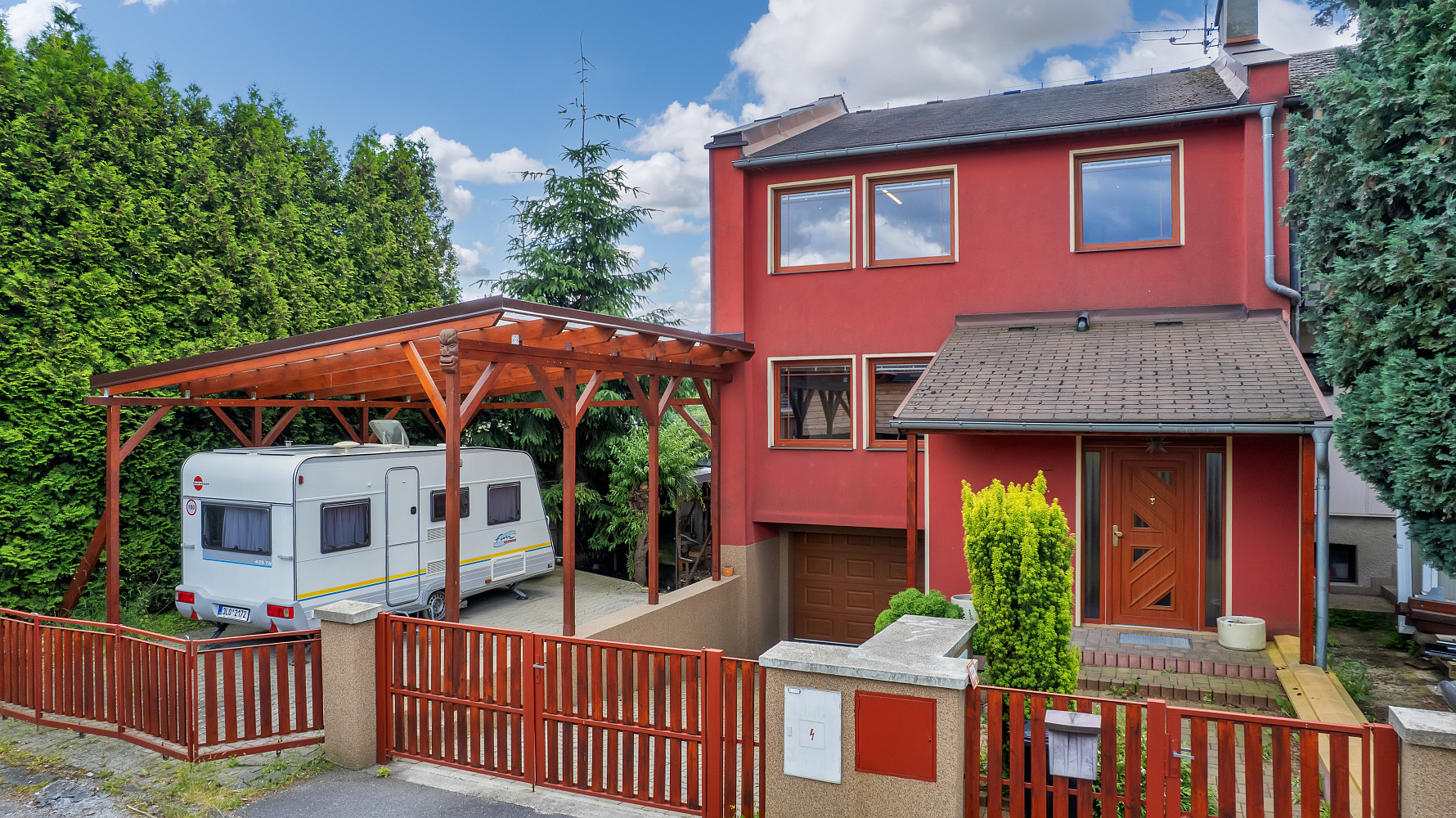Prodej domu 139 m² s pozemkem 295 m²