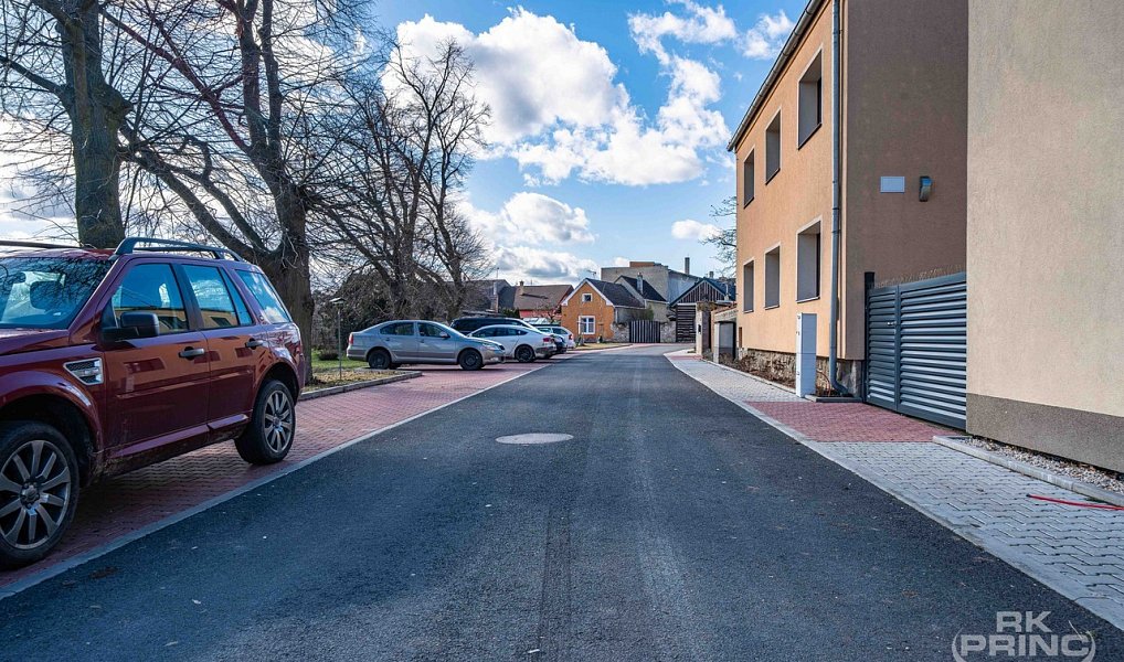 Prodej domu 178 m² s pozemkem 225 m², Mochov – náhled fotky 16