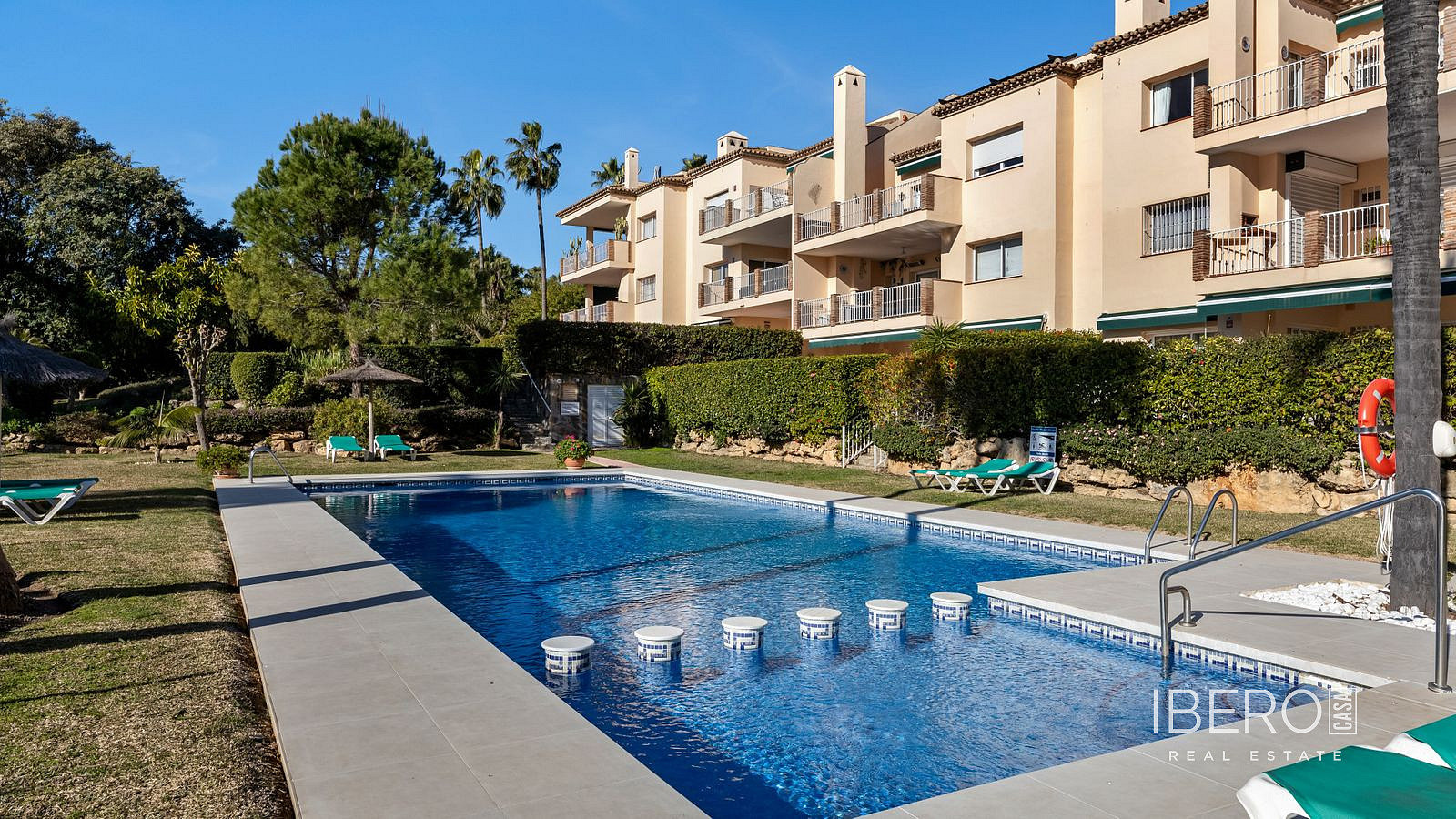 Piso 4+kk – Marbella, Nueva Andalucía - Vista 4