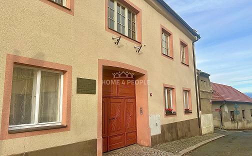 Pronájem bytu 2+kk 39 m², Mírové náměstí, Kouřim, okres Kolín