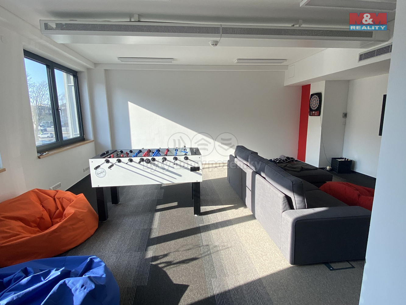 Pronájem kanceláře 486 m² – fotografie 3