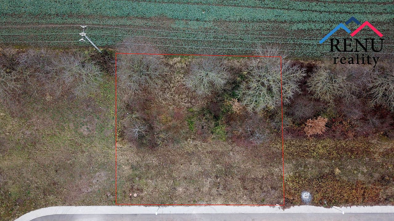 Prodej stavebního pozemku 750 m² — photo 2