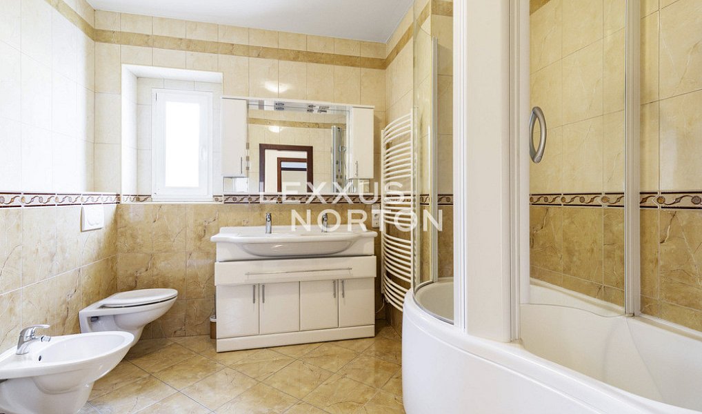 Pronájem domu 413 m² s pozemkem 688 m², Praha – náhled fotky 9