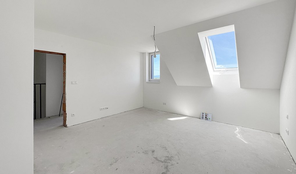 Prodej domu 132 m² s pozemkem 295 m², Strážnice – náhled fotky 21
