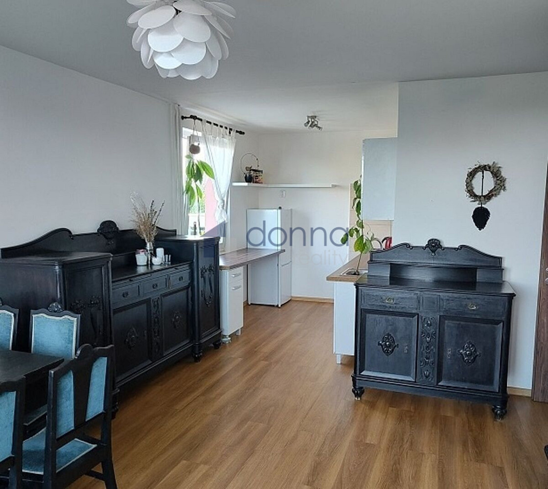 Pronájem bytu 3+kk 63 m² – fotografie 2