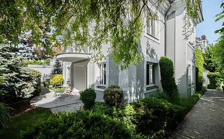 Prodej domu 337 m² s pozemkem 636 m², Trojská, Praha 7 - Troja