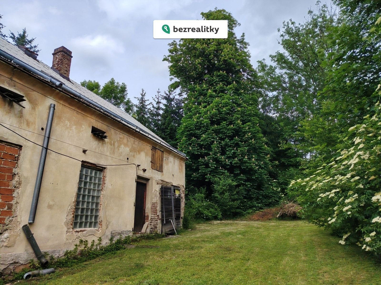 Prodej stavebního pozemku 1 023 m² - Widok 2